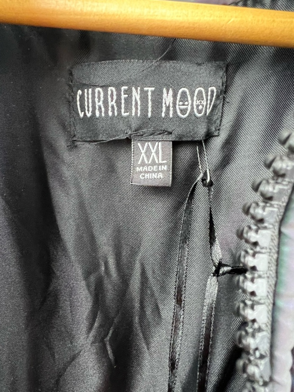 NWT Dolls Kill Current Mood XXL Iridescent Horned Puffer Jacket - Picture 5 of 9